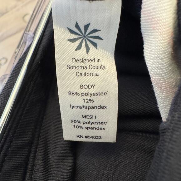 Athleta Mosaic Relay Multicolor Geometric Capri Leggings - Size Small - Picture 5 of 7